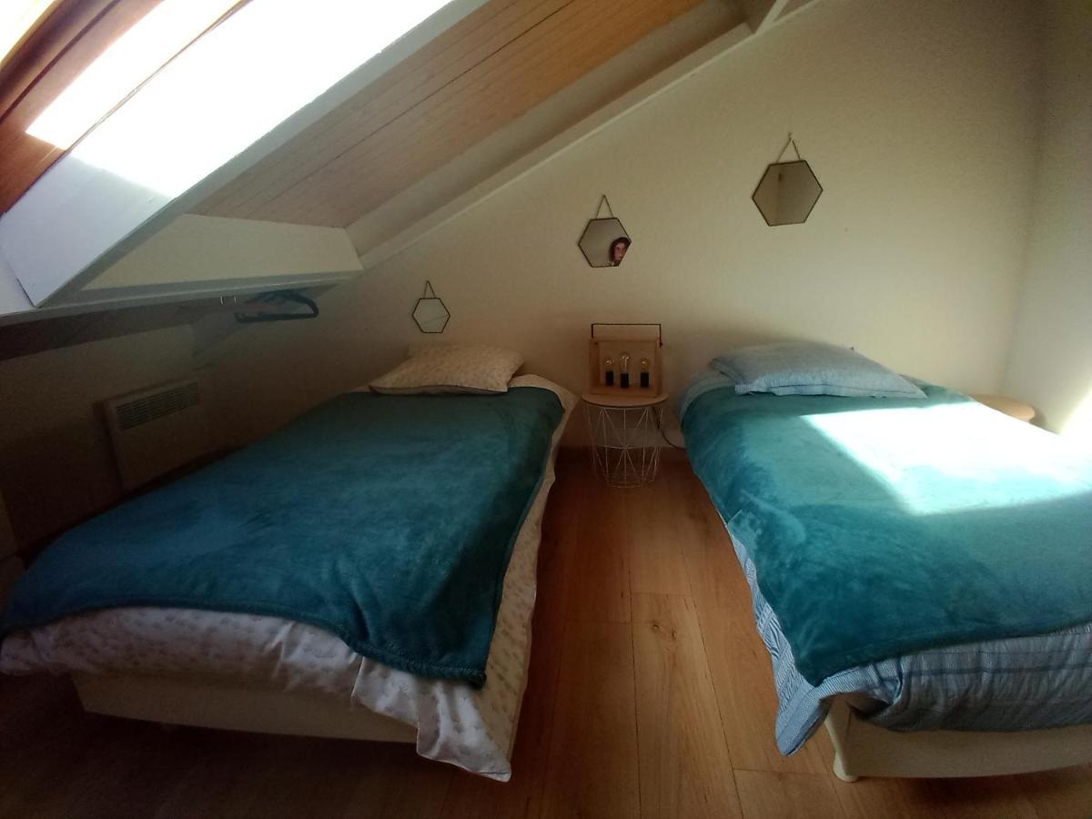 Duplex Les Pieds Dans L' Eau Lejlighed Jullouville-les-Pins Eksteriør billede