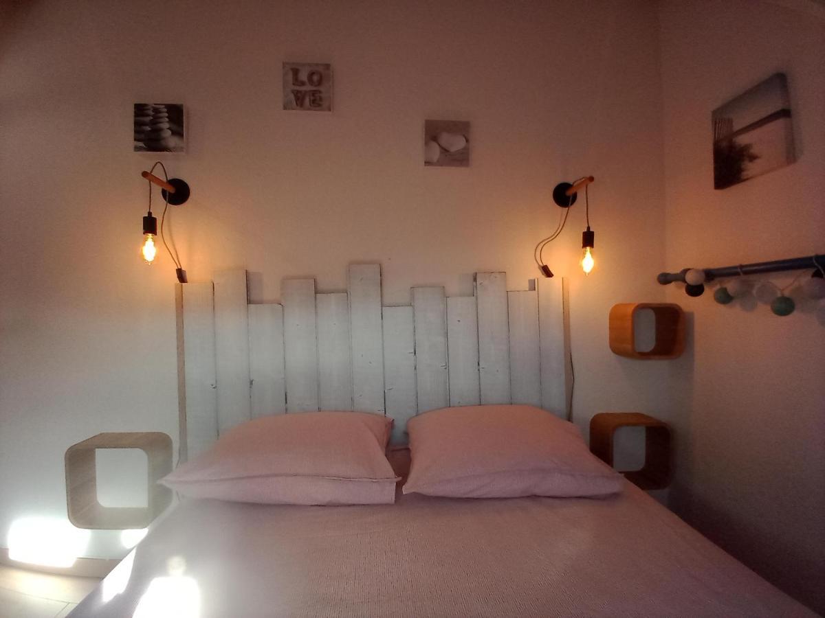 Duplex Les Pieds Dans L' Eau Lejlighed Jullouville-les-Pins Eksteriør billede
